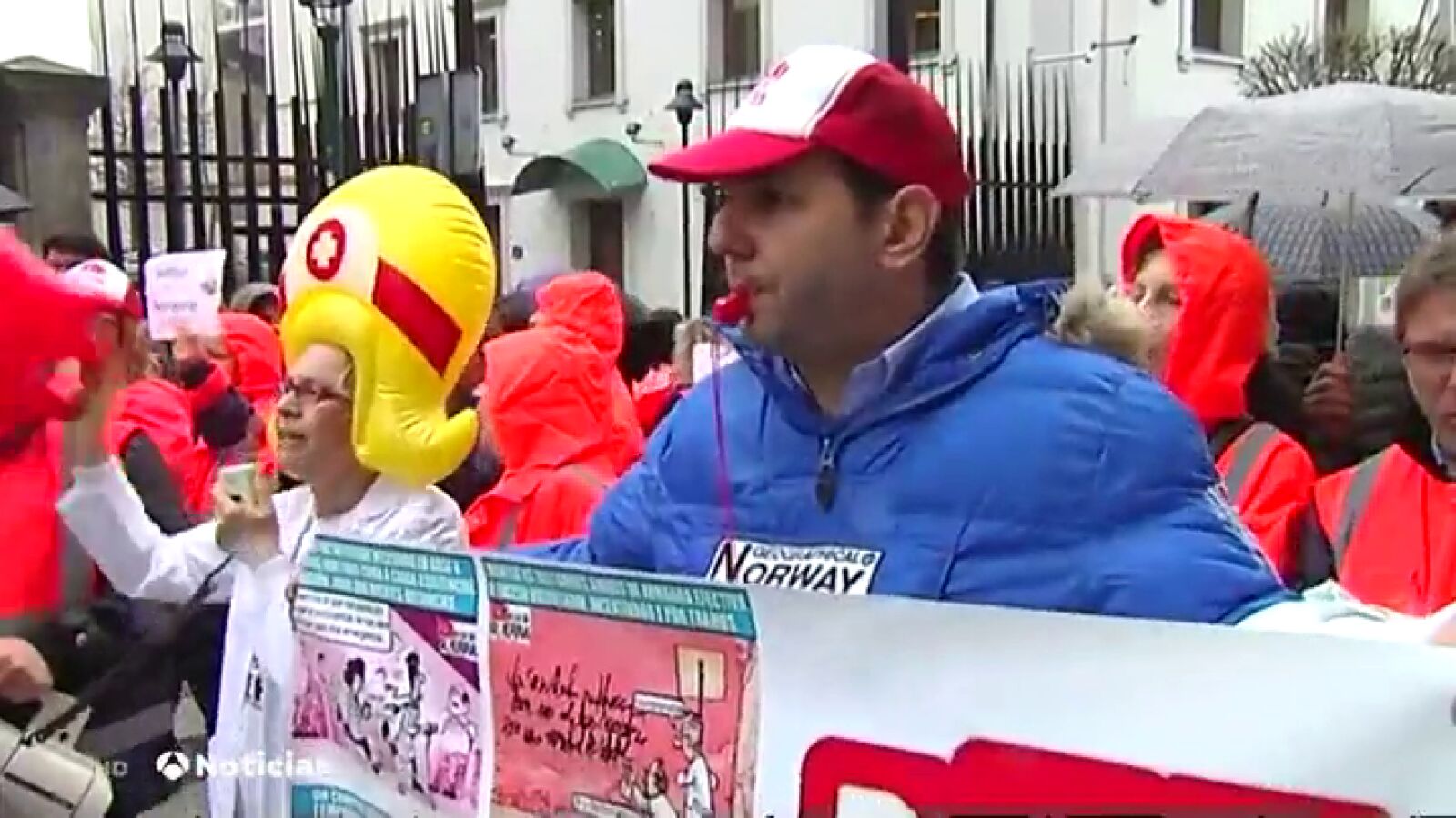 Los trabajadores de la sanidad gallega salen a las calles para reivindicar mejoras laborales