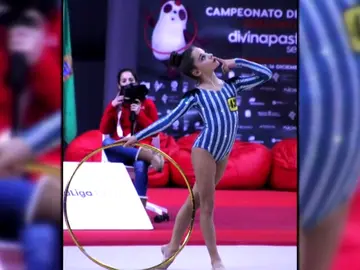Polémica en la gimnasia rítmica: el equipo gallego se viste como los judíos de los campos de concentración Polémica en la gimnasia rítmica: el equipo gallego se viste como los judíos de los campos de concentración