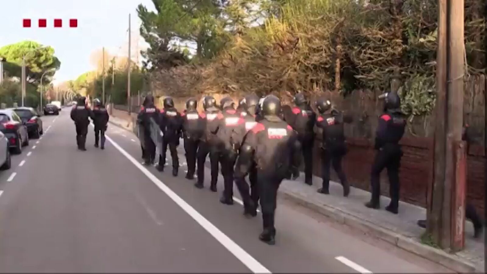 Cae una banda que robaba motos y coches en Barcelona