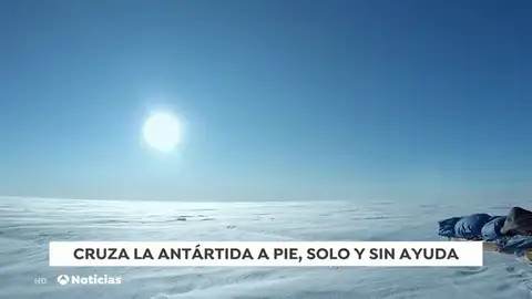 Un hombre recorre andando por primera vez la Antártida Un hombre recorre andando por primera vez la Antártida