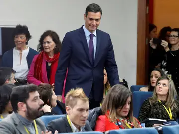 El presidente del Gobierno, Pedro Sánchez, poco antes de su comparecencia ante los medios El presidente del Gobierno, Pedro Sánchez, poco antes de su comparecencia ante los medios