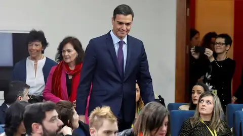El presidente del Gobierno, Pedro Sánchez, poco antes de su comparecencia ante los medios El presidente del Gobierno, Pedro Sánchez, poco antes de su comparecencia ante los medios
