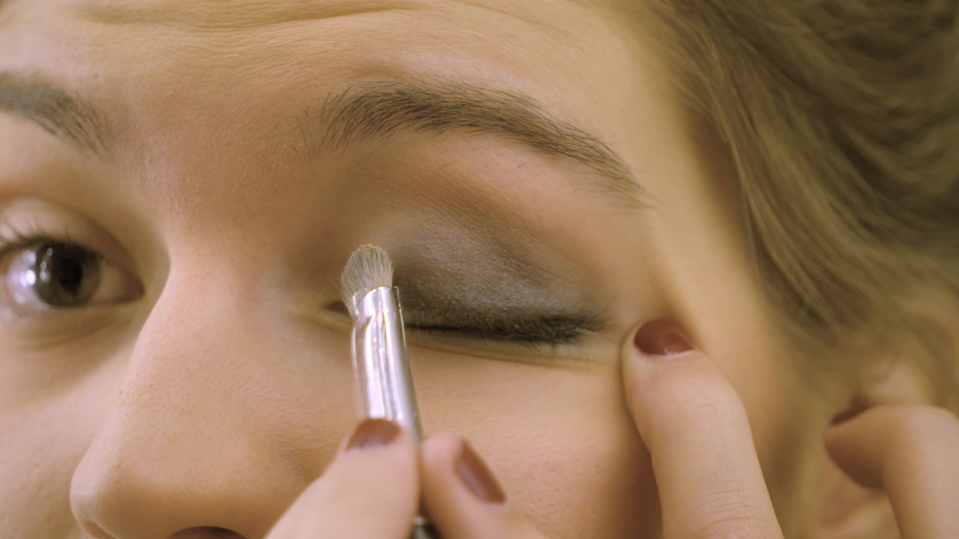 C&oacute;mo pintarte los ojos