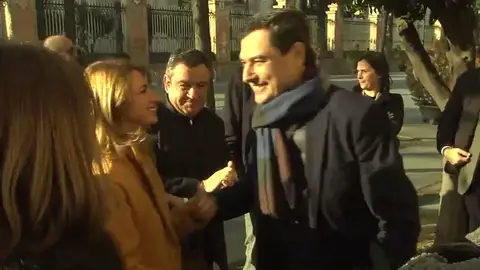 Juanma Moreno: "La línea roja es el estatuto de autonomía" Juanma Moreno: "La línea roja es el estatuto de autonomía"