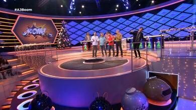 Juanra Bonet y 'Los Lobos' se animan a cantar un famoso villancico