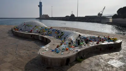 La ballena de Níjar, homenaje a Gariel Cruz La ballena de Níjar, homenaje a Gariel Cruz