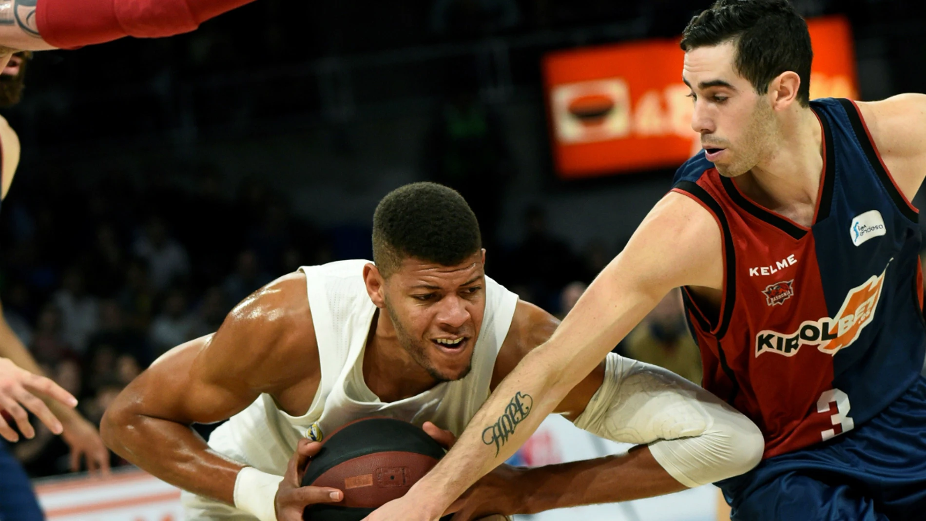 Tavares protege ante Vildoza Tavares protege ante Vildoza