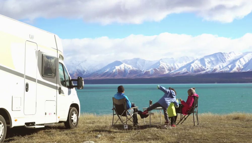 Ir a esquiar y alojarse en autocaravana es cada vez más fácil