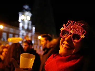 Celebrando las preuvas en la puerta del Sol Celebrando las preuvas en la puerta del Sol
