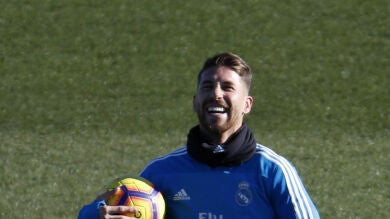 Sergio Ramos reaparece en Valdebebas en plena polémica por su futuro