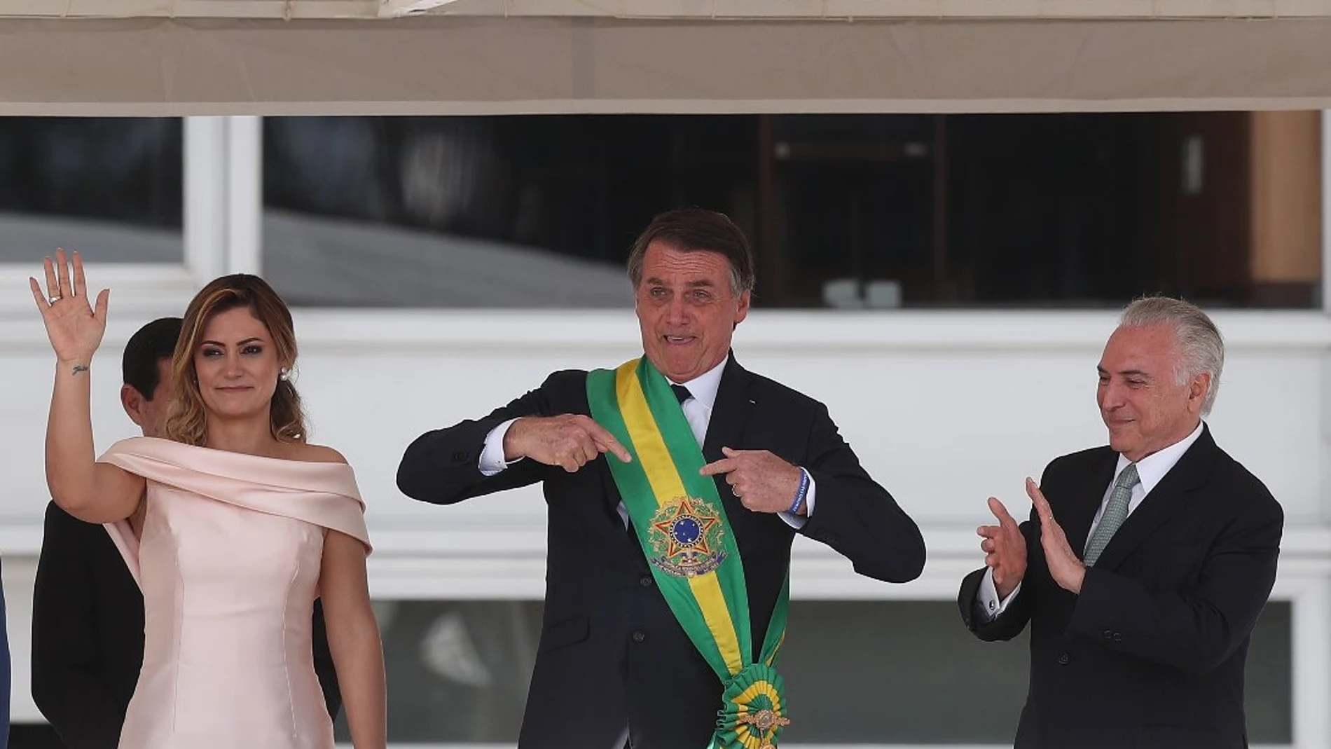 Bolsonaro toma posesión como presidente de Brasil