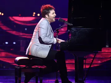 Derroche de energía y emoción con Raúl Pérez interpretando ‘Vi’ de Pablo López Derroche de energía y emoción con Raúl Pérez interpretando ‘Vi’ de Pablo López