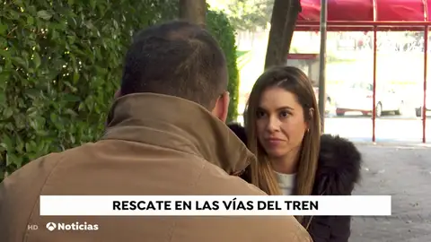 Así fue el rescate de un policía fuera de servicio de un abuelo que se quedó atrapado en las vías del tren Así fue el rescate de un policía fuera de servicio de un abuelo que se quedó atrapado en las vías del tren