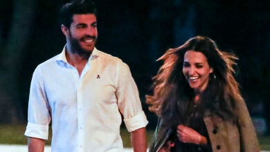 La romántica y mágica noche de San Juan de Paula Echevarría y Miguel Torres 