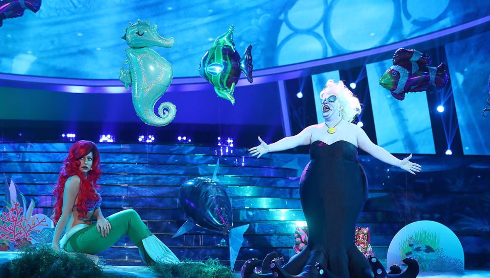 Mimi y Brays Efe recrean un maravilloso mundo bajo el mar como Ariel y Úrsula en ‘La Sirenita’