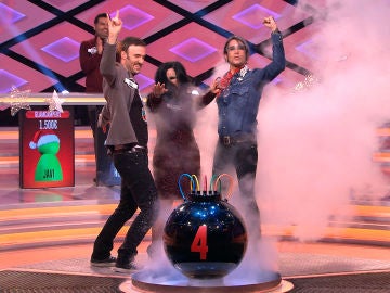 Mario Vaquerizo sorprende a Juanra Bonet con un gesto que jamás había hecho un concursante en '¡Boom!'
