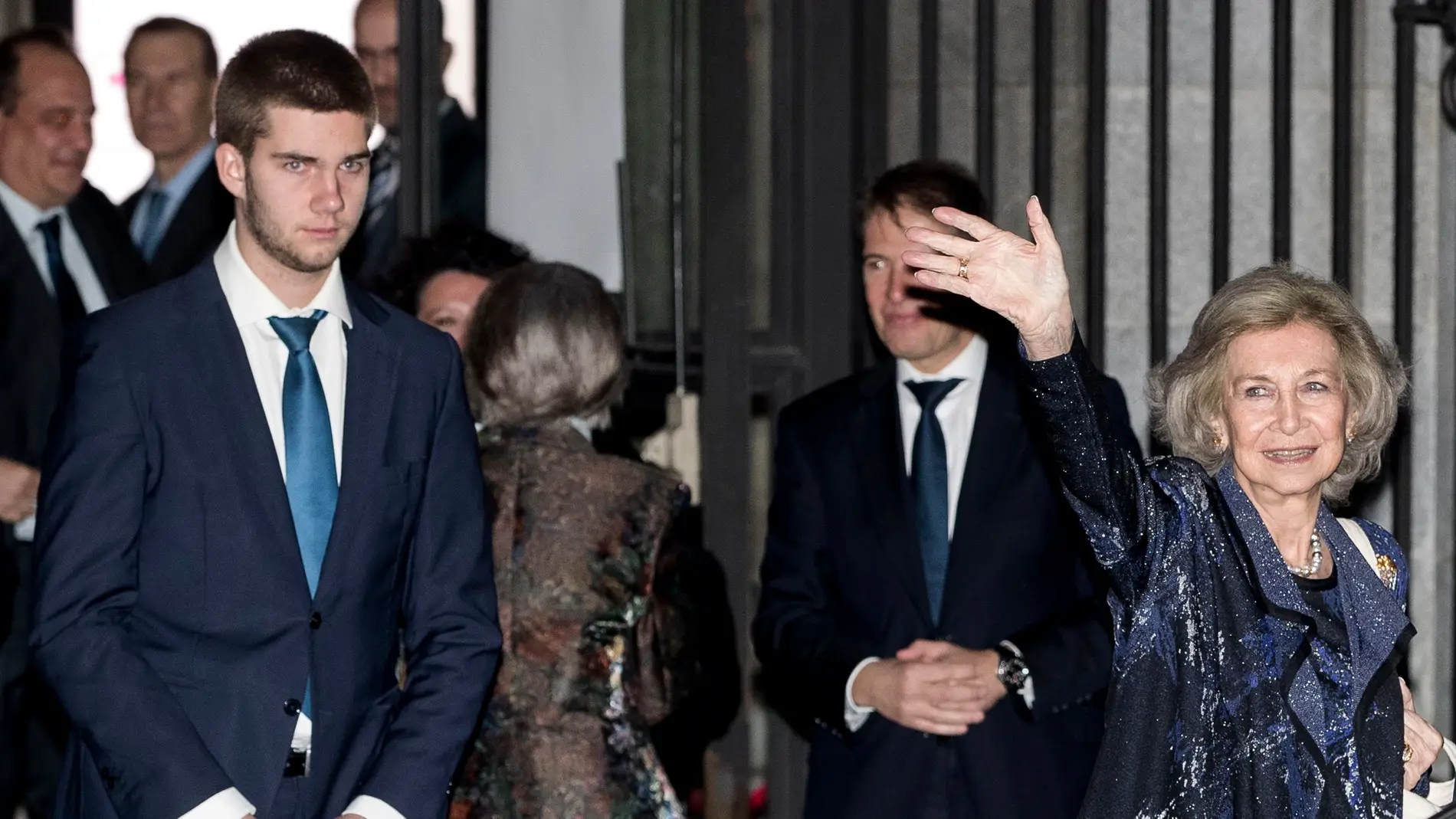 La reina Sofía y Juan Urdangarin a la salida del Teatro Real 