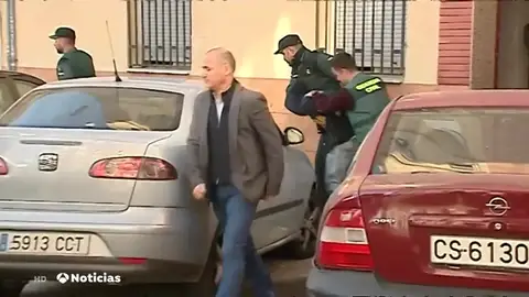 Los dos detenidos por presunta agresión sexual a una menor en Nochevieja en Burriana, trasladados al lugar de los hechos Los dos detenidos por presunta agresión sexual a una menor en Nochevieja en Burriana, trasladados al lugar de los hechos