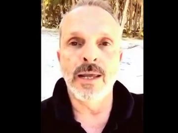 Miguel Bosé despeja las dudas sobre su estado de salud: "Estoy de vacaciones, estoy tranquilo y estoy feliz" Miguel Bosé despeja las dudas sobre su estado de salud: "Estoy de vacaciones, estoy tranquilo y estoy feliz"