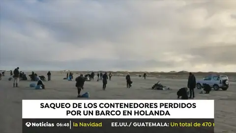 Saqueo de los contenedores perdidos por un barco en Holanda Saqueo de los contenedores perdidos por un barco en Holanda