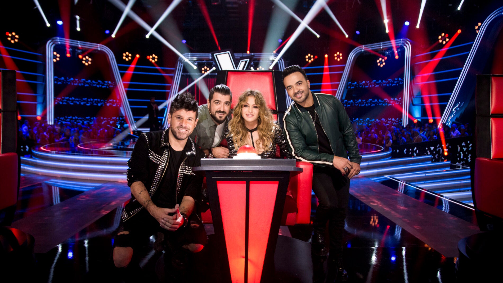 Los coaches de la voz en un sill&oacute;n del plat&oacute;