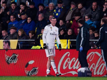 Gareth Bale se retira lesionado