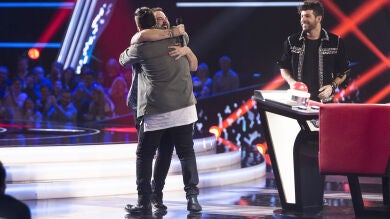 Antonio Orozco inaugura su equipo con Juanfra Anguita: “Pensé que era una mujer, eso es lo que tiene ‘La Voz’”