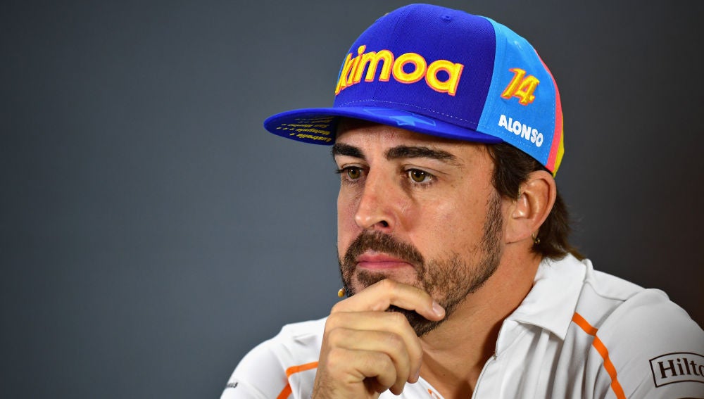 Fernando Alonso, durante una rueda de prensa