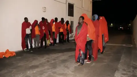 80 inmigrantes rescatados en el Mar de Alborán 80 inmigrantes rescatados en el Mar de Alborán