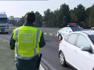 Investigado un camionero que superaba seis veces la tasa de alcoholemia permitida gracias al aviso de su hijo menor de edad Investigado un camionero que superaba seis veces la tasa de alcoholemia permitida gracias al aviso de su hijo menor de edad