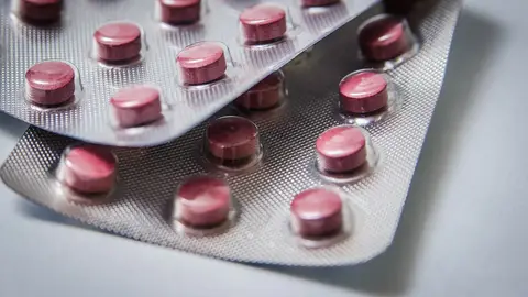 Medicamentos Cinco cosas que no debes facturar y debes llevar contigo si viajas en avión