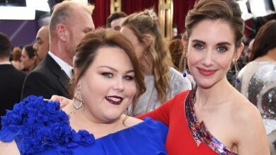 ¿Broma o shade? El insulto de Chrissy Metz a Alison Brie en la alfombra roja de los Globos de Oro 2019