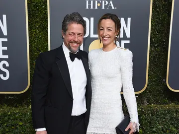 Hugh Grant y Anna Eberstein Hugh Grant y Anna Eberstein