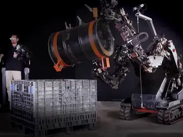 Un exoesqueleto que multiplica por 20 la fuerza humana Un exoesqueleto que multiplica por 20 la fuerza humana