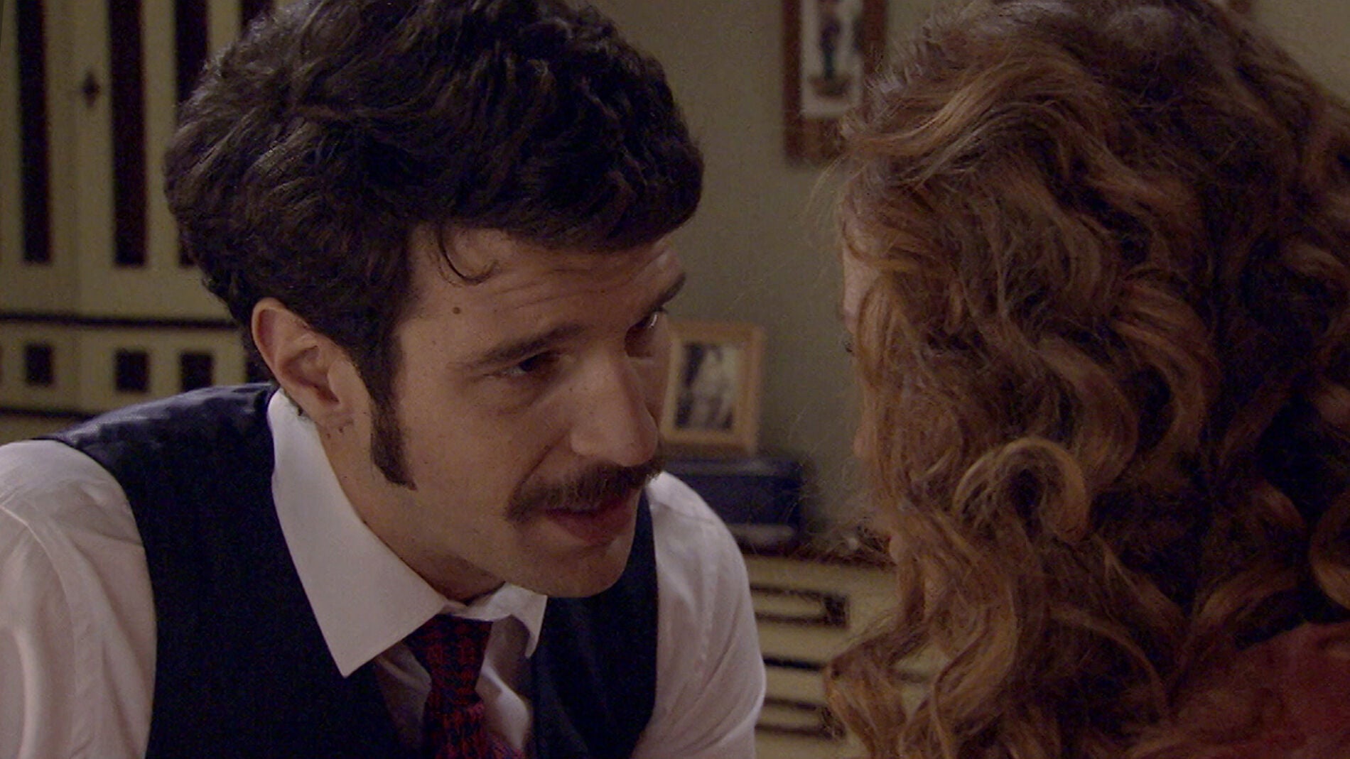 Carlos se declara a Natalia: &ldquo;Sue&ntilde;o que te beso todas las noches&rdquo;