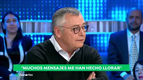 Michael Robinson: "Me produce enorme tristeza despedirme de mi familia antes de que haya terminado el partido" Michael Robinson: "Me produce enorme tristeza despedirme de mi familia antes de que haya terminado el partido"