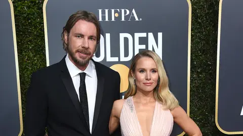 Dax Shepard y Kristen Bell ALFOMBRA ROJA DE LOS GLOBOS DE ORO 2019