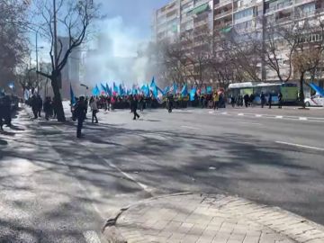 Los trabajadores de Alcoa cortan la Castellana Los trabajadores de Alcoa cortan la Castellana