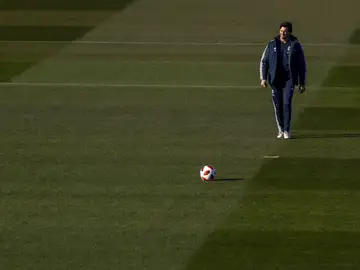 Solari, durante el último entrenamiento del Real Madrid Solari, durante el último entrenamiento del Real Madrid