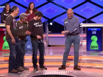 El duelo de baile 'Swish swish' entre Alberto Sanfrutos, de 'Los Lobos', y Juanra Bonet El duelo de baile 'Swish swish' entre Alberto Sanfrutos, de 'Los Lobos', y Juanra Bonet