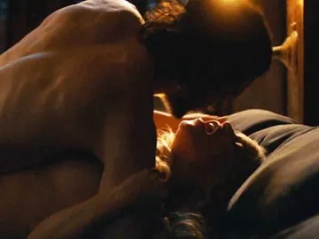 Jon Snow y Daenerys Targaryen en LA escena de 'Juego de Tronos' Jon Snow y Daenerys Targaryen en LA escena de 'Juego de Tronos'