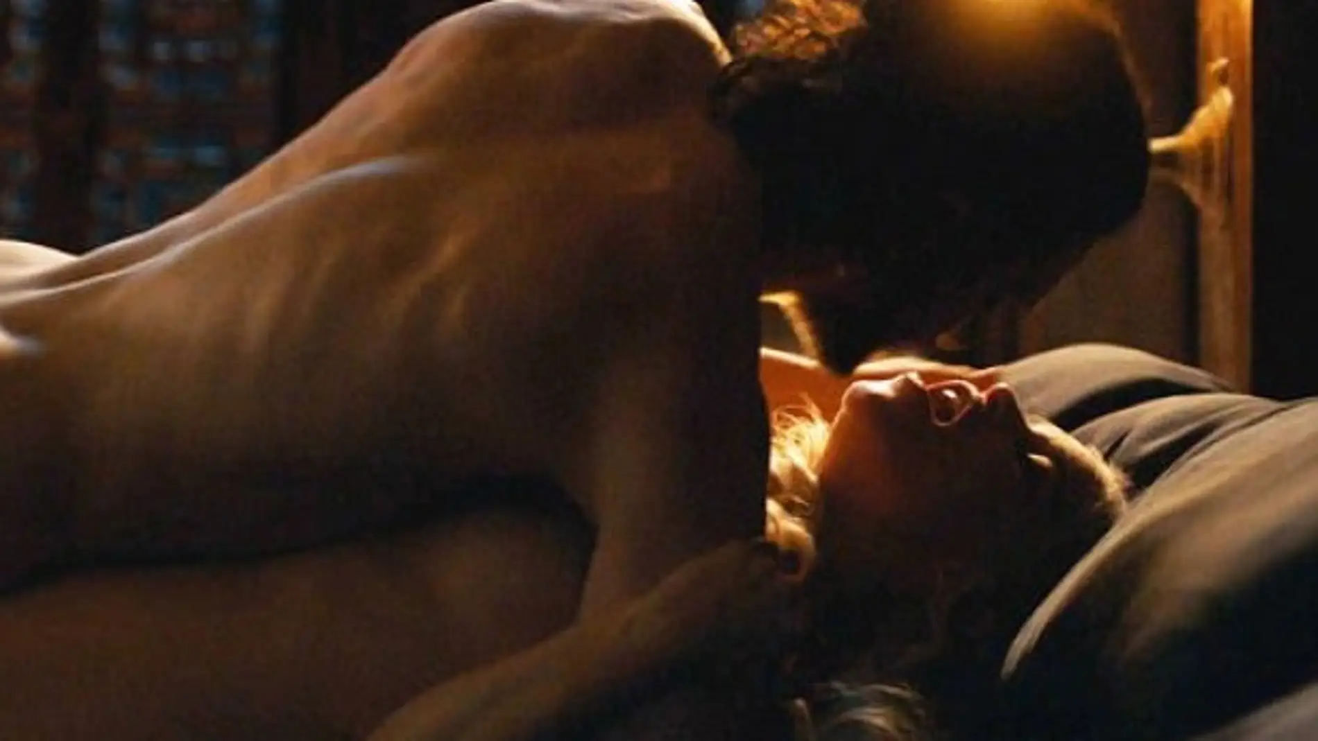 Jon Snow y Daenerys Targaryen en LA escena de 'Juego de Tronos'