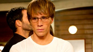 Andrés Palomares en 'El Barco', interpretado por Bernabé Fernández