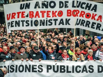 Pensionistas se manifiestan en Bilbao Pensionistas se manifiestan en Bilbao