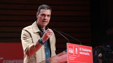 Pedro Sánchez acusa al PP de volver a 