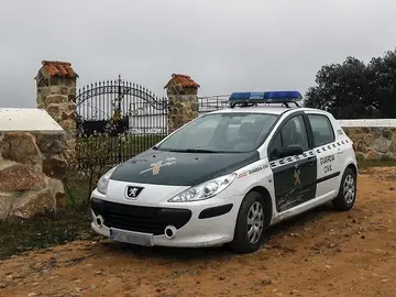 Un coche de la Guardia Civil Un coche de la Guardia Civil