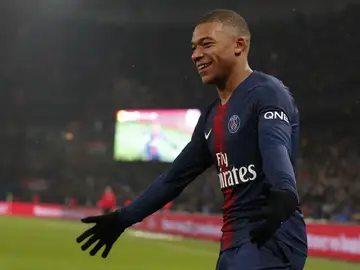 Mbappé, con el PSG Mbappé, con el PSG