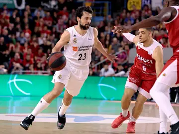 Sergio Llull, en una acción ante el Manresa Sergio Llull, en una acción ante el Manresa