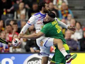 Daniel Sarmiento, en acción ante Brasil Daniel Sarmiento, en acción ante Brasil