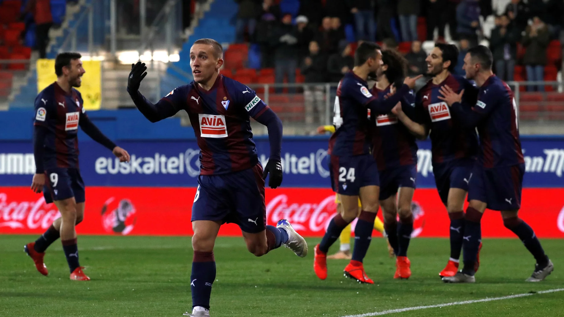 Los jugadores del Eibar celebran un gol ante el Espanyol Los jugadores del Eibar celebran un gol ante el Espanyol
